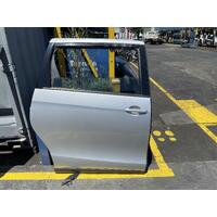 Toyota Tarago Right Rear Sliding Door Shell ACR50 03/2006-06/2020