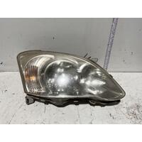 Toyota COROLLA Right Headlight ZZE122 Hatch 08/04 -06/07