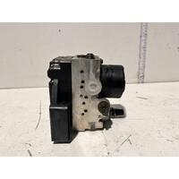 Lexus IS200 ABS Pump / Module GXE10 01/1998