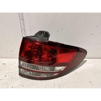 Toyota TARAGO Right Taillight ACR30 06/03-02/06 Estima