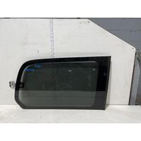 Toyota Landcruiser Right Rear Side Glass UZJ100 01/1998-10/2007