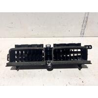 Toyota Prius Centre A/C Vents ZVW30 07/2009-12/2015