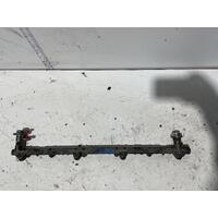 Toyota Landcruiser Fuel Injection Rail 4.5 1FZ-FE 100 Series 04/98-10/07