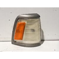 Toyota HILUX Corner Light Right Front RN85 2WD 10/88-11/91