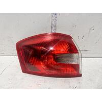 Ford KUGA Left Taillight TE In Body 11/11-11/12 