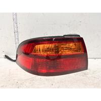 Toyota AVALON Left Taillight MCX10 07/00-09/03 