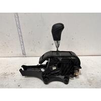 Toyota HILUX Gear Stick/ Shifter TGN121 Auto 09/15-  Petrol