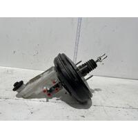 Toyota Hilux Brake Booster with Master Cylinder GUN136 09/2015-Current