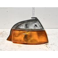 Toyota HIACE Right Corner Light RCH22 SBV 10/95-02/04