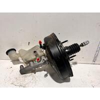 Toyota Corolla Brake Booster with Master Cylinder ZZE122 12/2001-06/2007