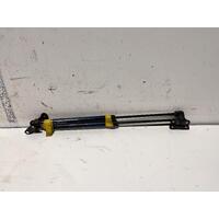 Toyota LANDCRUISER Tailgate Struts 80 SERIES Pair 05/90-03/98