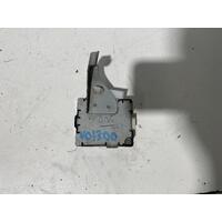 Toyota Hilux Door Control Module KUN16 02/2005-08/2015