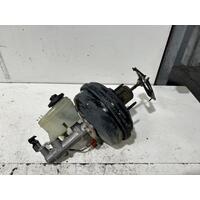 Toyota Hilux Brake Booster with Master Cylinder VZN167 09/1997-03/2005