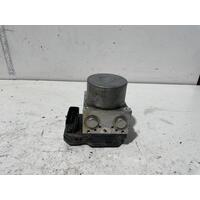 Toyota Hilux ABS Pump Module GUN126 09/15-2023