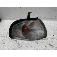 Subaru Liberty Right Corner Light B2 06/1994-01/1999