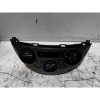 Toyota Tarago Heater Controls ACR30 06/2000-02/2006