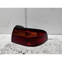 Toyota Avalon Right Tail Light MCX10 07/2000-09/2003