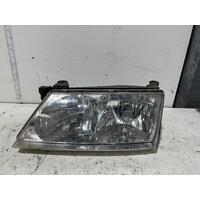 Toyota Avalon Left Head Light MCX10 07/2000-09/2003