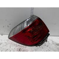 Toyota Kluger Left Tail Light GSU40 05/2007-07/2010