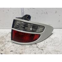 Toyota Estima Right Tail Light MCR40 2000-2003