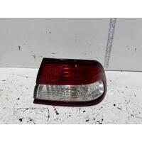 Nissan Maxima Right Tail Light A32 02/1995-09/1997