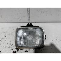 Toyota Hilux Right Head Light RZN154 09/1997-03/2005