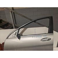 Mercedes R Class Left Front Door Glass R 300 W251 04/2006-07/2013