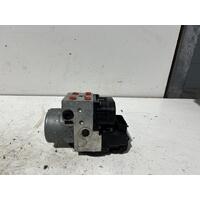 Toyota Camry ABS Pump / Module MCV36 08/2002-05/2006