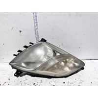 Toyota Prius Right Head Light NHW20 11/2005-05/2009