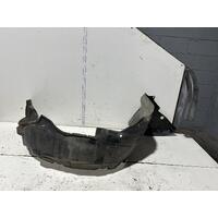 Toyota Corolla Right Guard Liner ZRE152 03/2007-09/2012