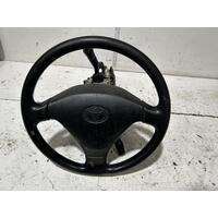 Toyota Hilux Steering Wheel with Horn Pad RZN149 11/2001-03/2005