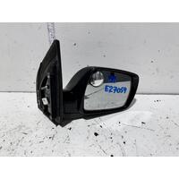 KIA Grand Carnival Right Door Mirror VQ 12/2005-05/2011