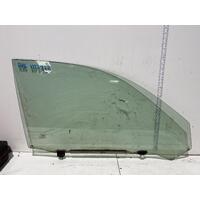 Toyota KLUGER Right Front Door Window Glass GSU45 05/07-02/14 