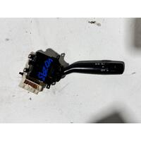 Toyota Hiace Flasher Switch RCH12 10/1995-02/2004