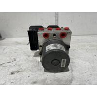 Holden COMMODORE ABS Pump VF 05/13-12/17 