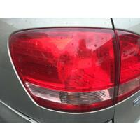 Toyota Avensis Left Tail Light ACM20 12/2001-11/2003