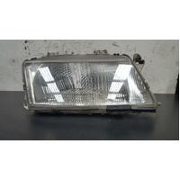 Saab 900 Right Hand Headlight 02/1994-06/1998