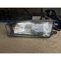 Subaru Outback Left Head Light 2nd Gen 09/1996-10/1998