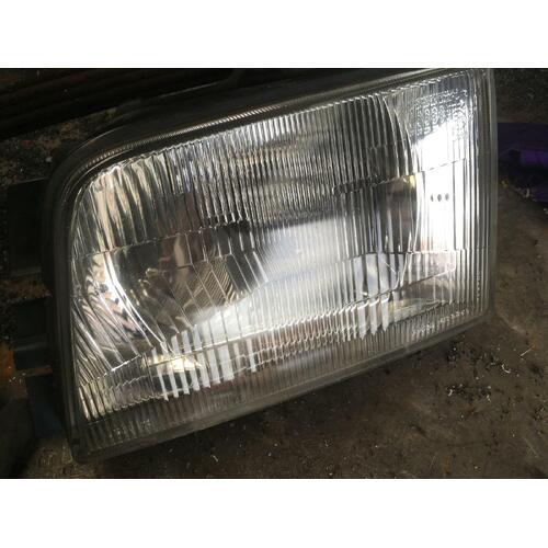 Holden Jackaroo Left Head Light L8 02/1998-12/2003