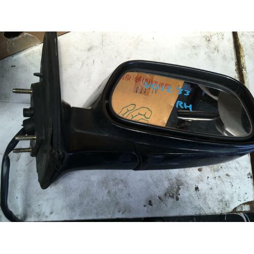 Kia Sorento BL Right Door Mirror Power 02/03-09/09