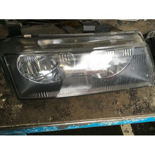 Mitsubishi Verada KE-F Right Headlamp 10/96-12/98