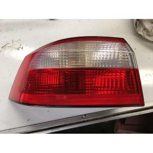 Renault Laguna S2 Hatch Left Tail Light 04/02-09/06