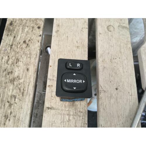 Toyota Yaris Mirror Switch NCP93 10/2005-06/2016