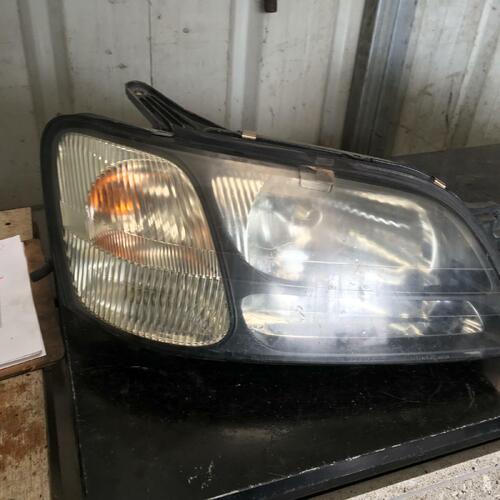 Subaru Outback 3rd Gen Right Head Lamp Aust Type 12/1998-08/2001