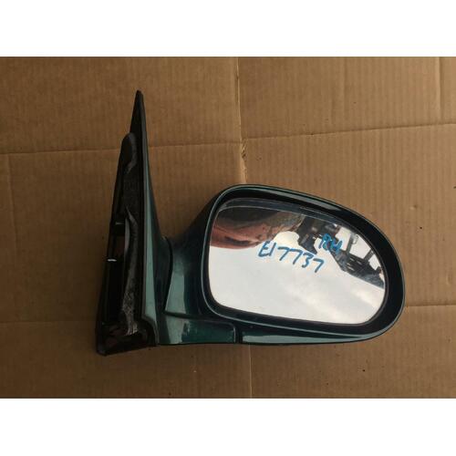 Kia Carnival Right Door Mirror KV 12/2001-09/2006