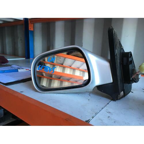 Holden Cruze Left Door Mirror YG 06/2002-12/2006