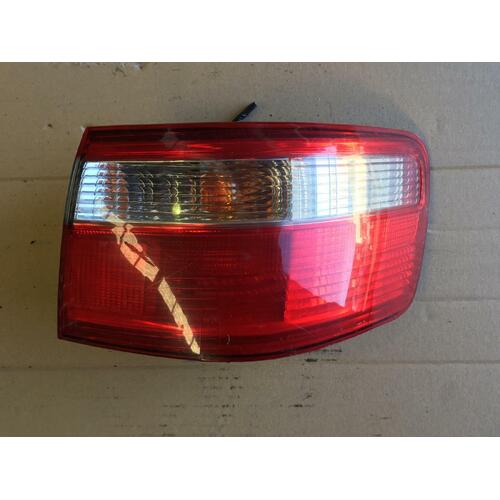 Toyota Camry Right Tail Light SXV20 08/1997-08/2002