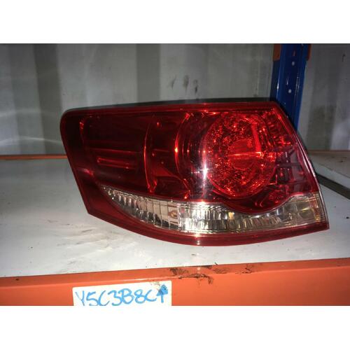 Toyota Aurion Left Tail Light GSV40 10/2006-08/2009