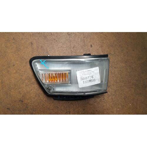 Toyota Corolla AE95 Right Hand Corner Light 05/1988-06/1991