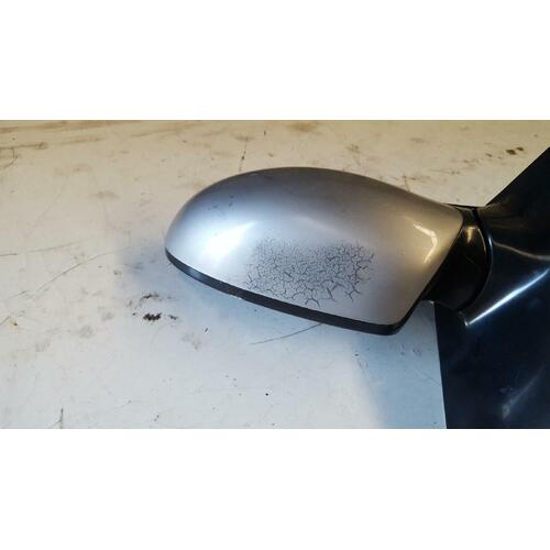 Ford FOCUS Left Door Mirror LR 01/01-06/05